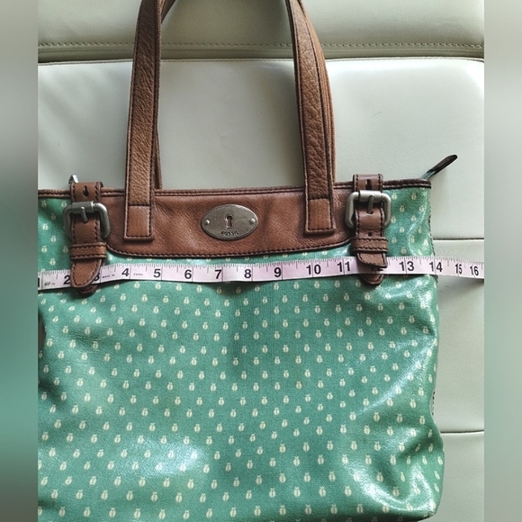 Fossil Key-Per Green Ladybug Purse - Picture 10 of 14